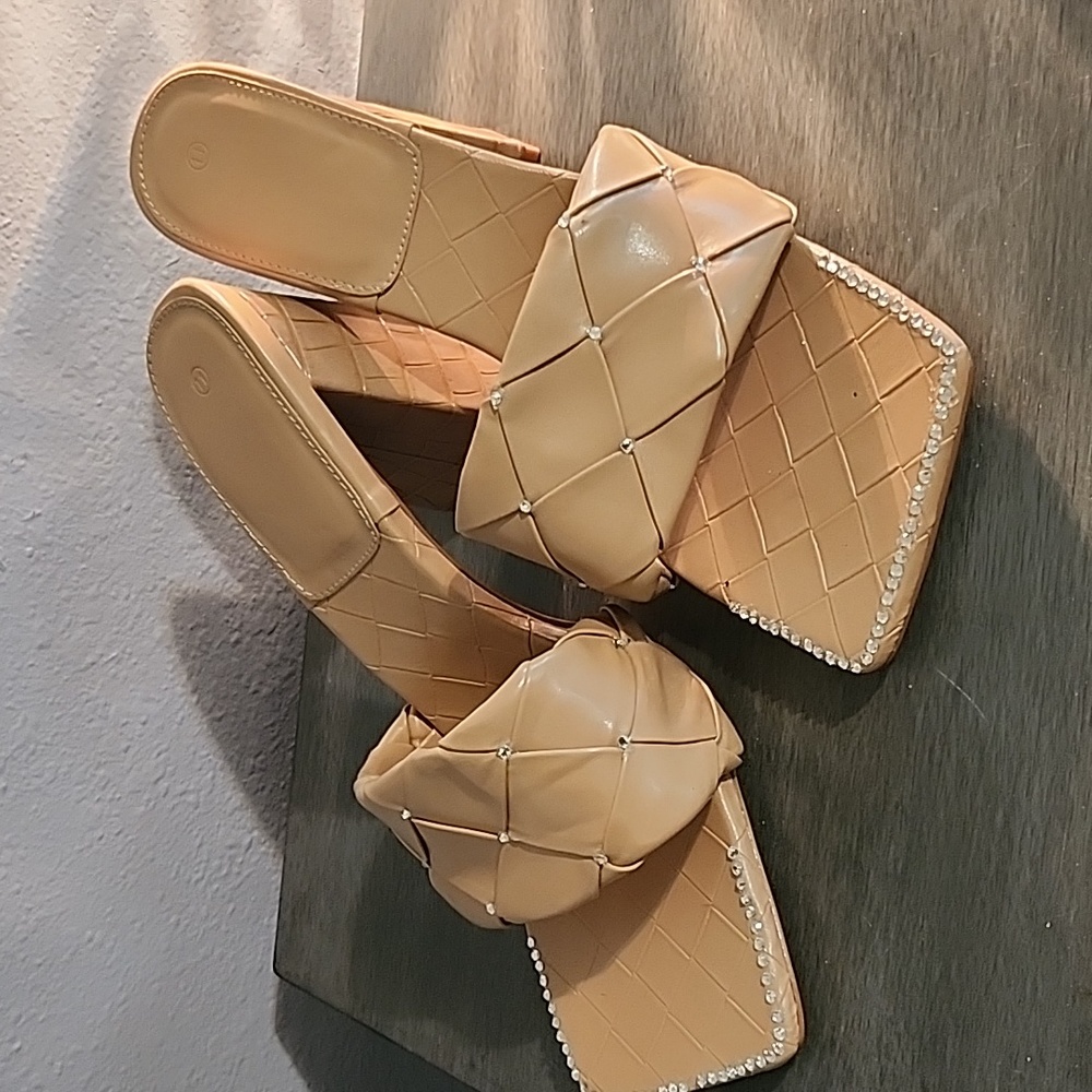 Shoes - Picture 2 of 5